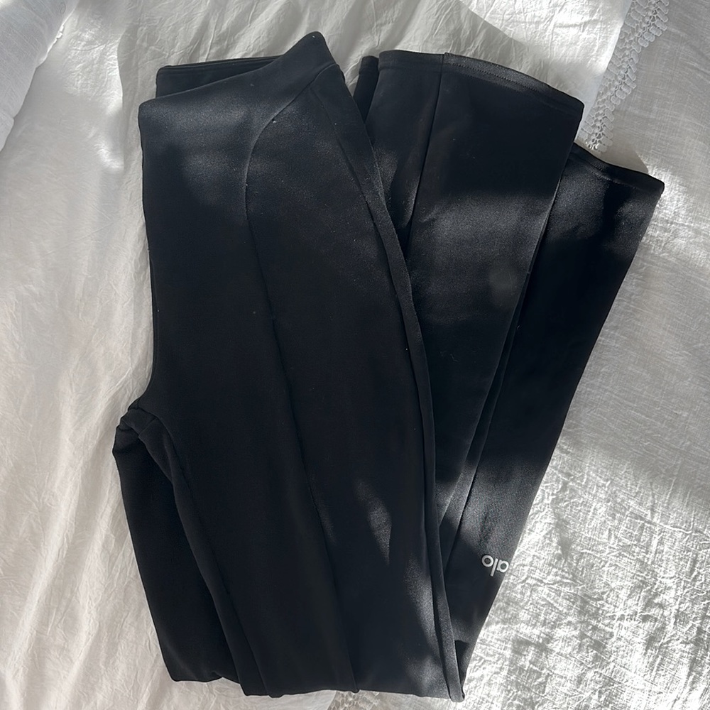 Alo Yoga Flare Leggings
